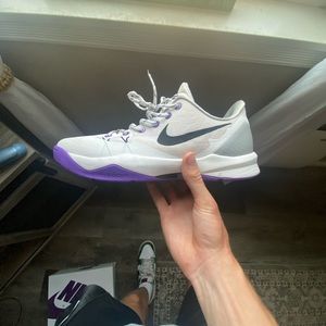Kobe 4 Venomenon